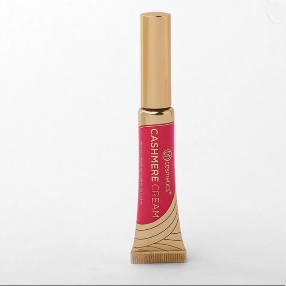 BH Cosmetics Cashmere Cream Comfort Lipstick "Bae"